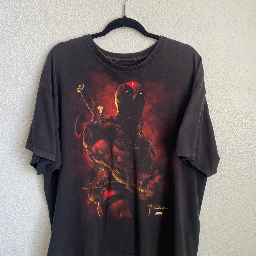 Marvel Deadpool Graphic T-Shirt Size 2XL